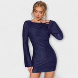 Vestido sin espalda con brillos y mangas largas